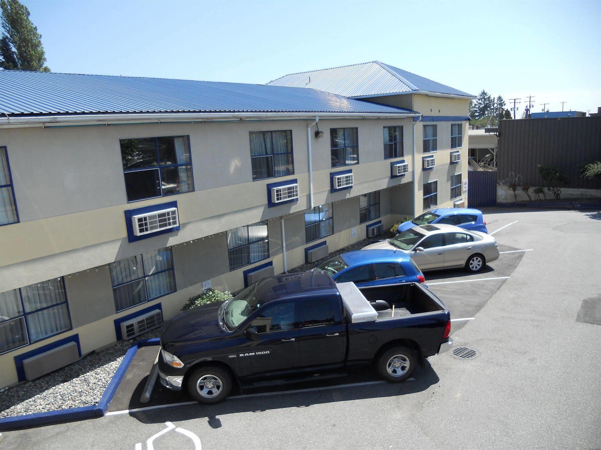Happy Day Inn Burnaby Bagian luar foto